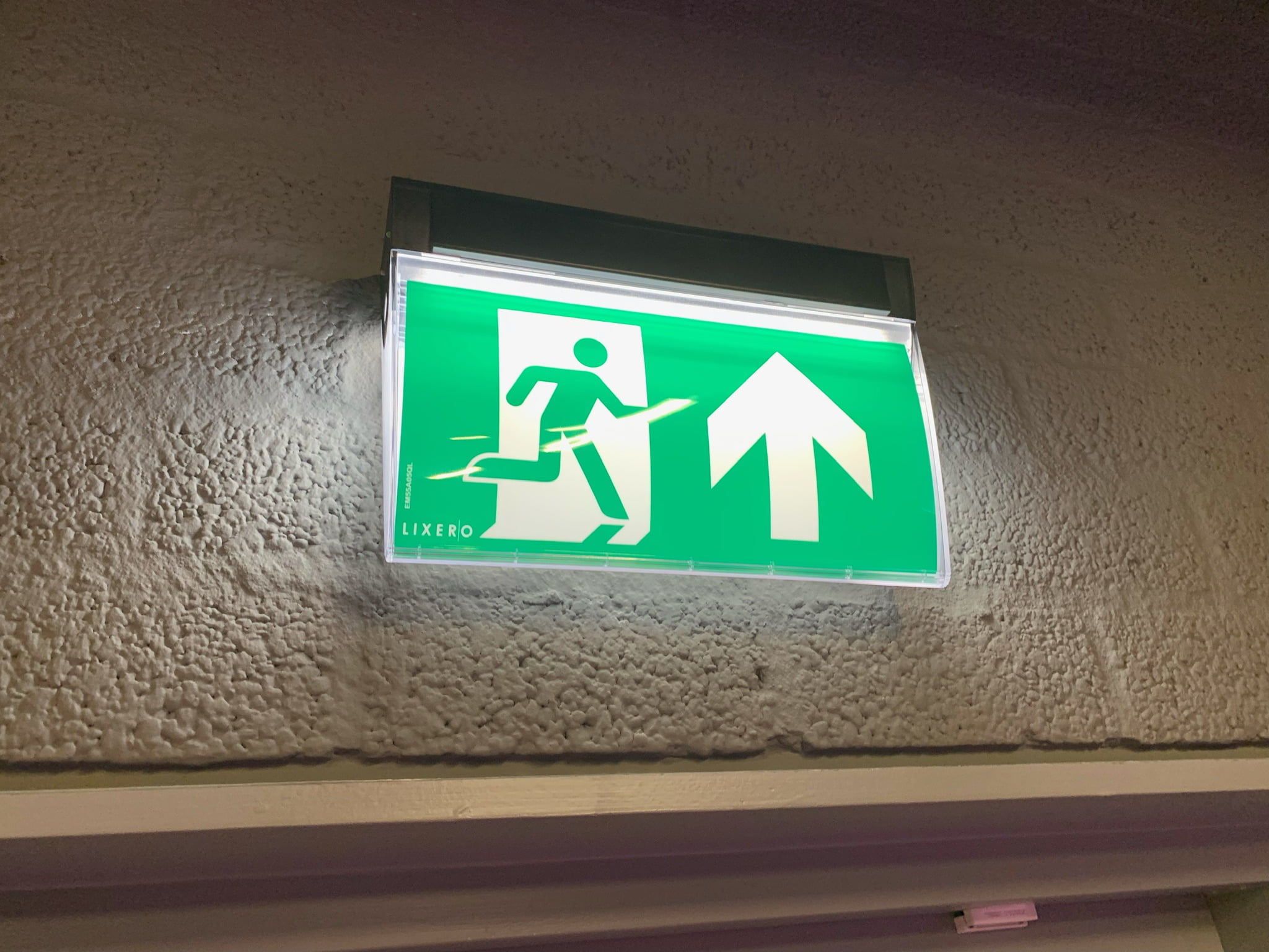 Is noodverlichting verplicht? Lixero