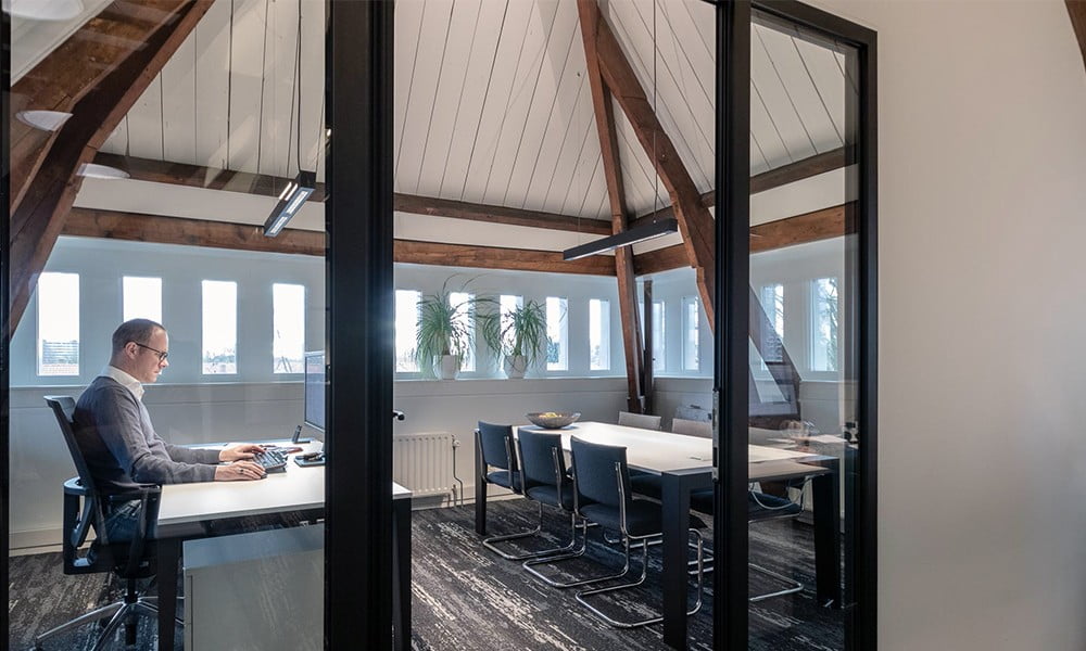 Studio 412 Lixero Directiekamer