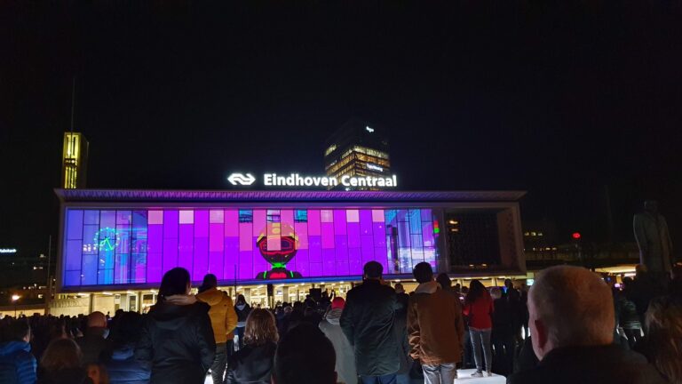 Banner Glow Eindhoven 2022 Lixero