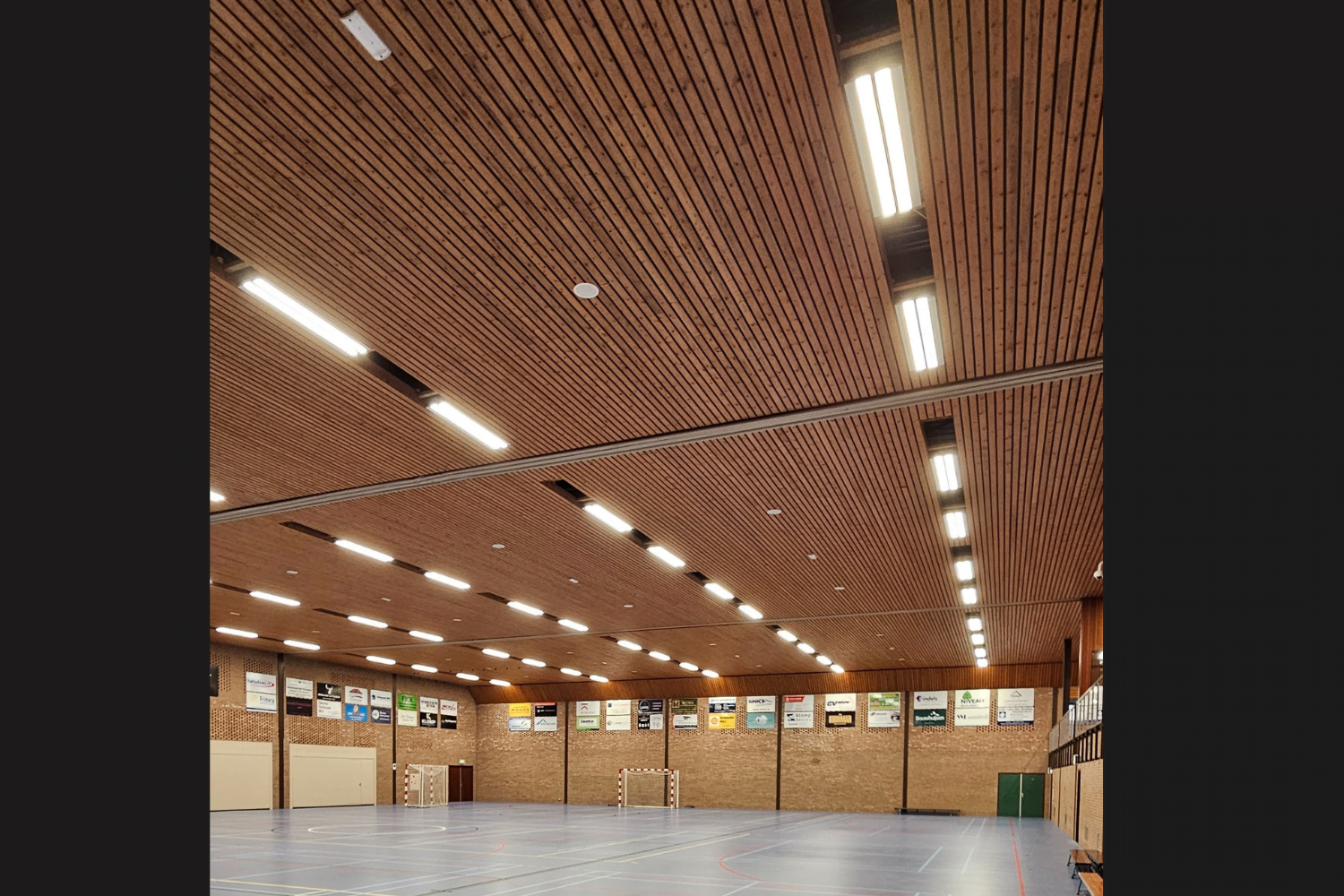 Sporthalverlichting verticaal
