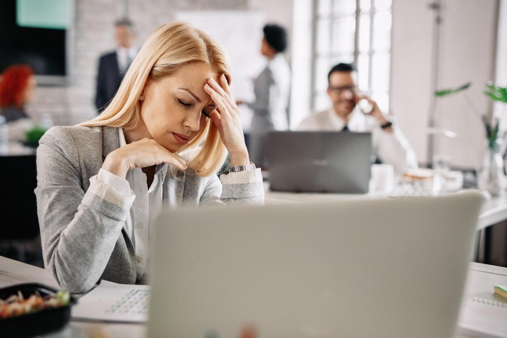 can office lighting cause migraines?